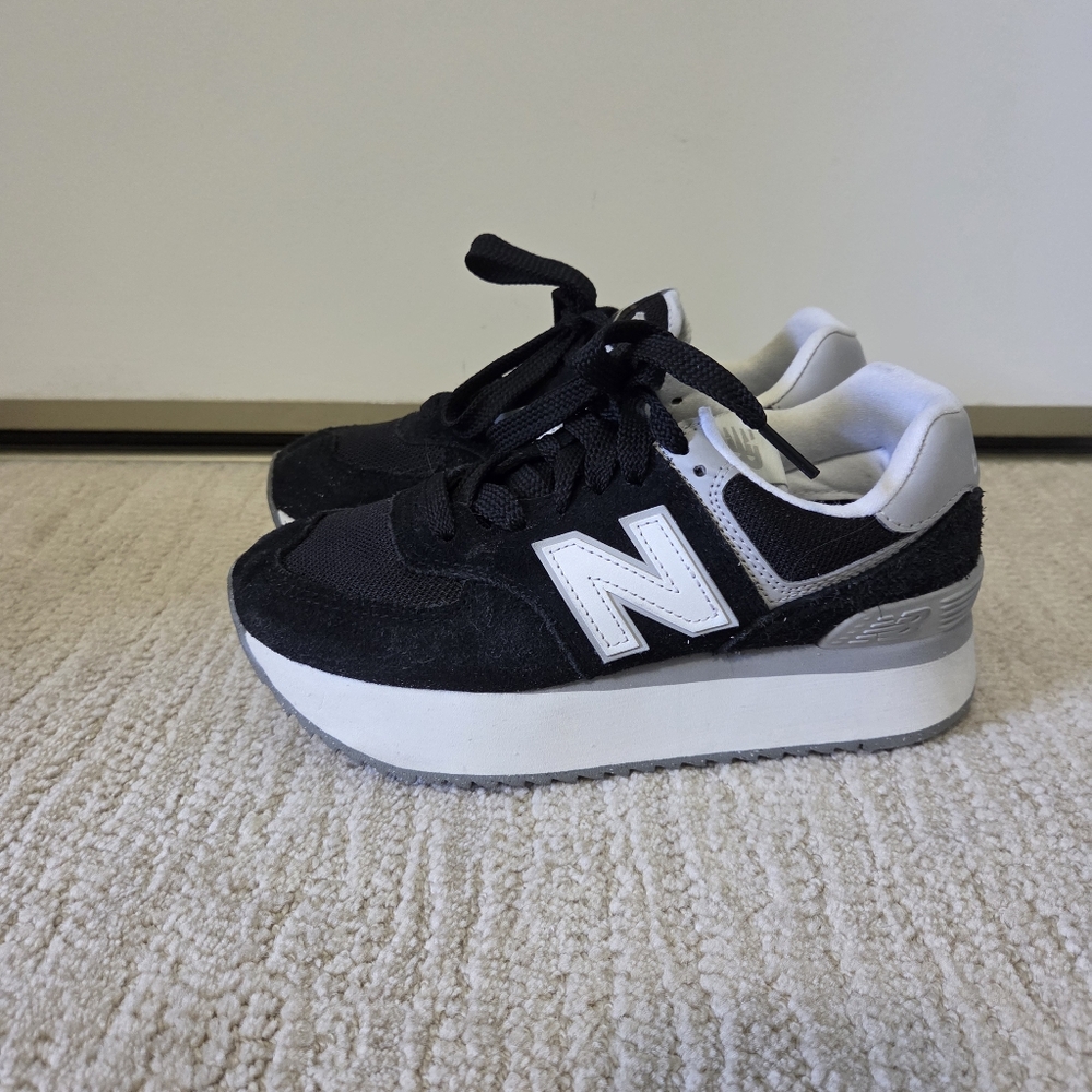 Womens New Balance Platform 547